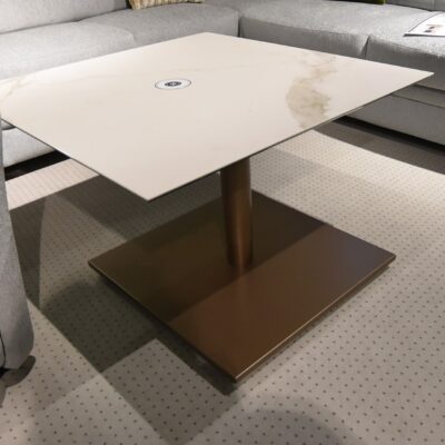 Ausstellungsstück Couchtisch Sokrates