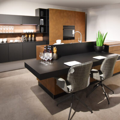 Abverkauf Küche Ferro Schwarz softmatt mit Insel