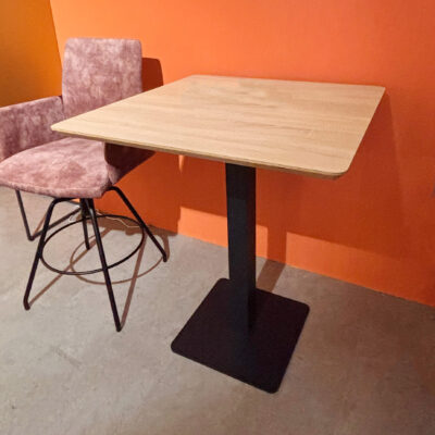 Stehtisch Paul in Eiche Bianco – Moderner Bartisch