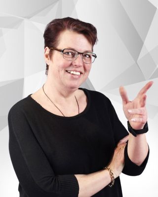 Kathleen Merx - Möbelfachverkäuferin-min