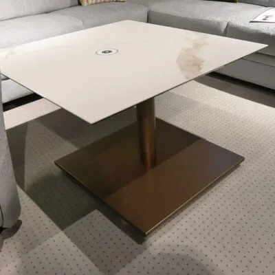 Ausstellungsstück Couchtisch Sokrates